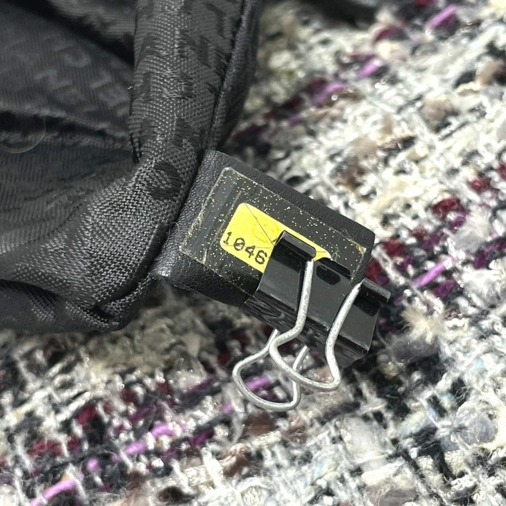 CHANEL Gray Shoulder Bag